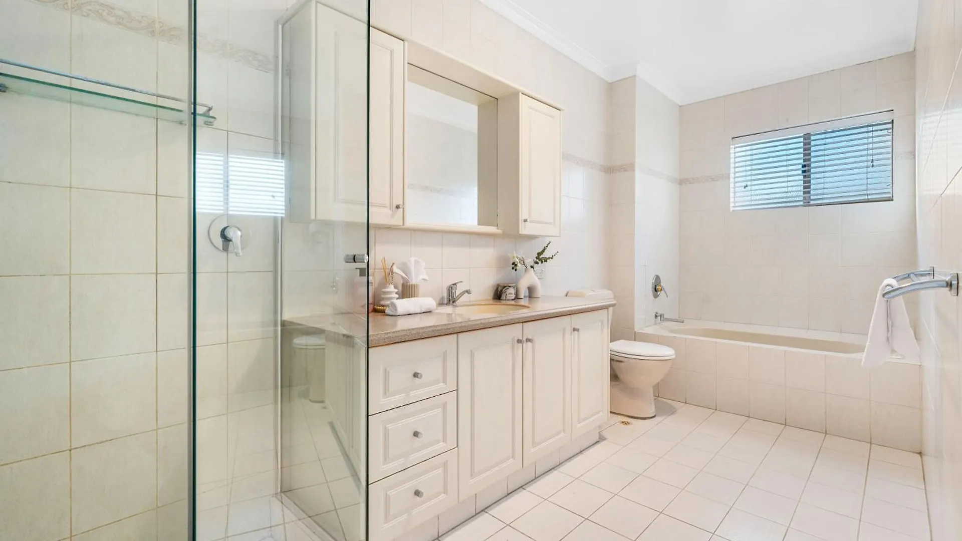 Villa East Perth Luxury Waterfront Retreat Hébergement de vacances
