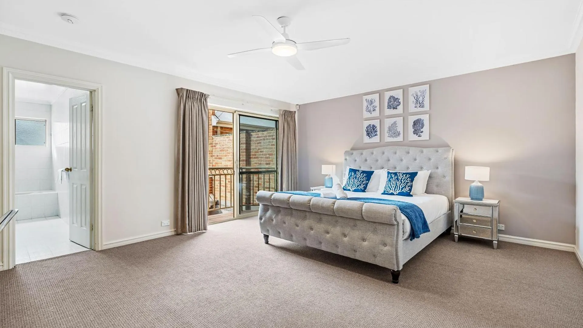 East Perth Luxury Waterfront Retreat 빌라 펜션