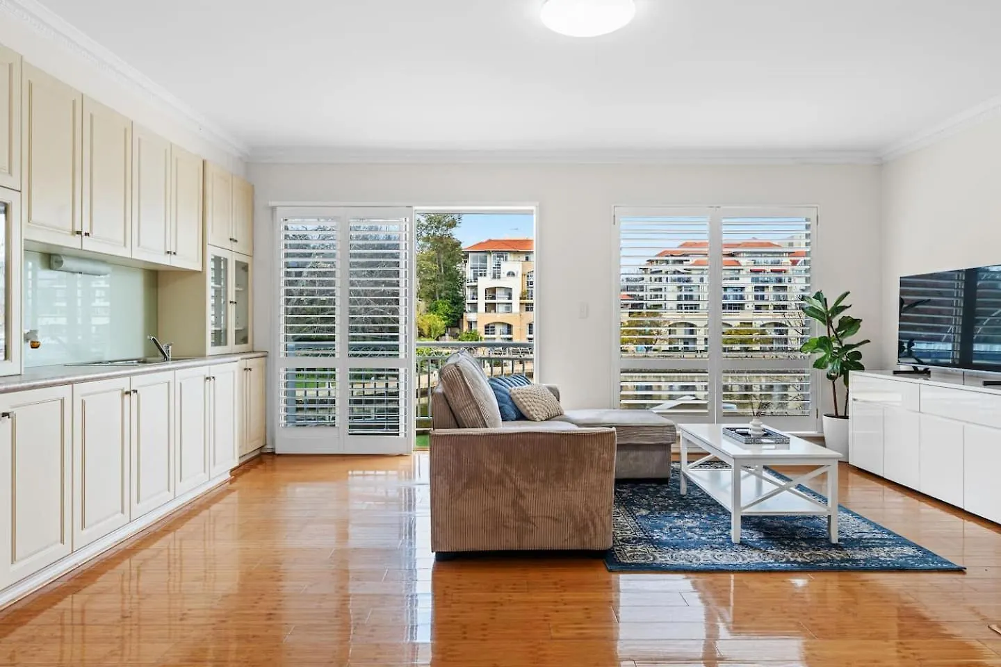 East Perth Luxury Waterfront Retreat 빌라