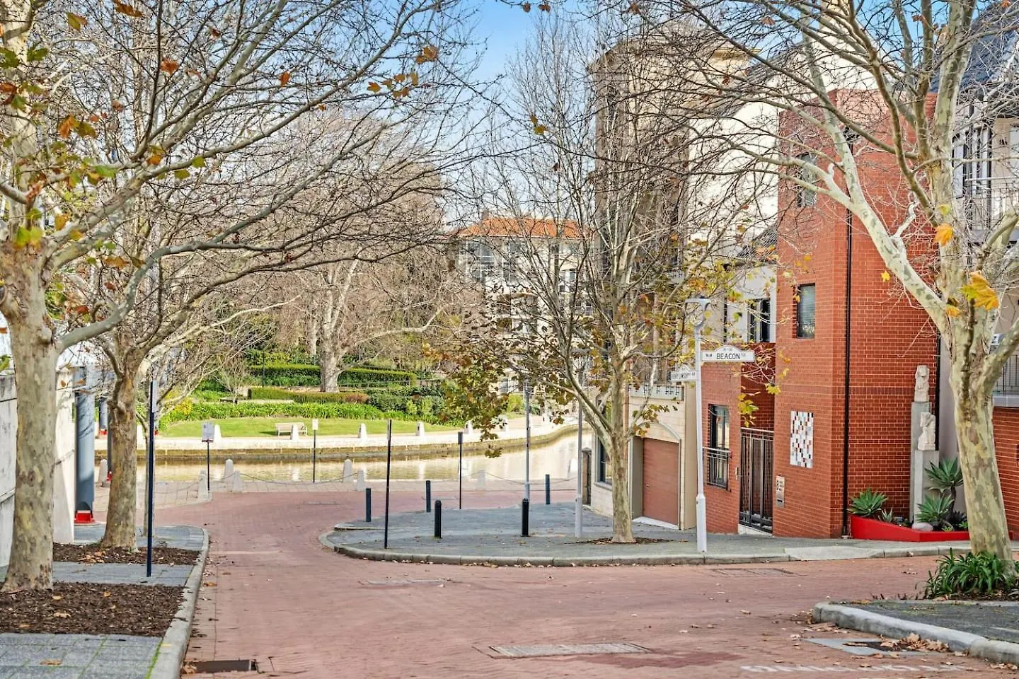 East Perth Luxury Waterfront Retreat 빌라