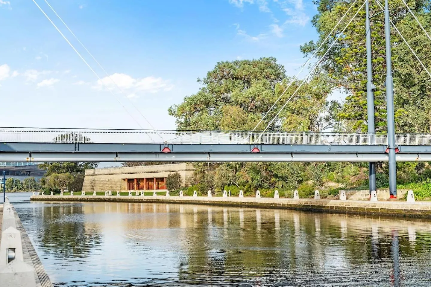 East Perth Luxury Waterfront Retreat 빌라